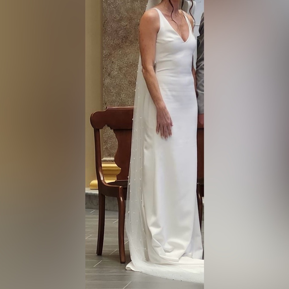 Elegant White Wedding Dress